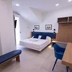 Iris 4*