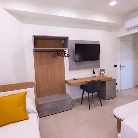 Iris Maison d'hôtes Giardini-Naxos