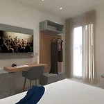 Гостьовий будинок Iris Джардіні-Наксос