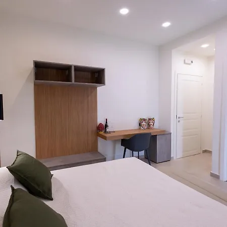 Konukevi Iris 4*