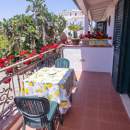 Iris 4* Giardini Naxos