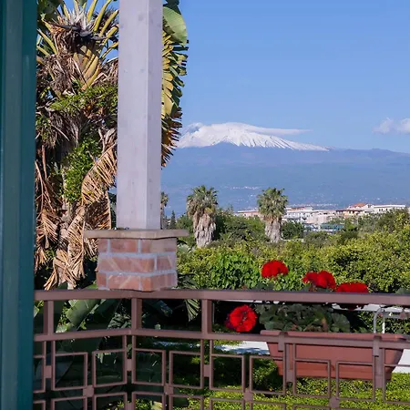 Iris 4* Giardini-Naxos